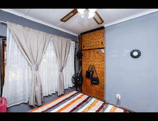 5 BEDROOM FREEHOLD FOR SALE IN PALMIET
